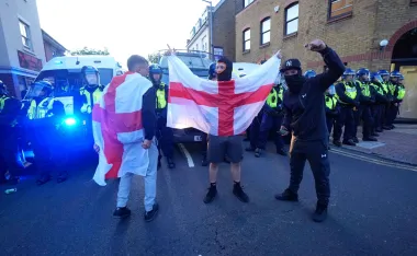 Epping, Siria y Beirut: Protestas, violencia y una política migratoria británica en crisis