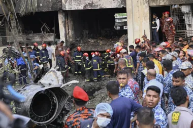 Tragedia en el cielo de Dhaka: el desastre aéreo que sacudió a una escuela de Bangladesh