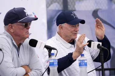 Cowboys y Bengals entre contratos, estrellas inconformes y decisiones críticas