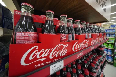 Coca-Cola bajo el microscopio: ¿azúcar real, cero azúcar o pura estrategia?