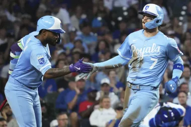 La batalla silenciosa de los Royals y Braves: lesiones, decisiones y el peso del pasado