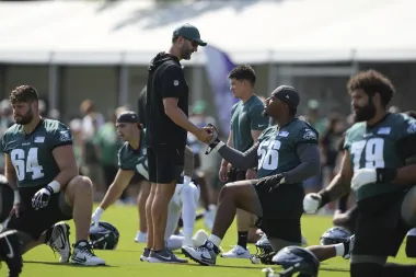 Jalen Hurts y los Eagles evitan la trampa del bicampeonato: La lección de Michael Jordan
