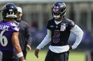NFL entre contratos millonarios, disputas sindicales y el reinicio de los campos de entrenamiento