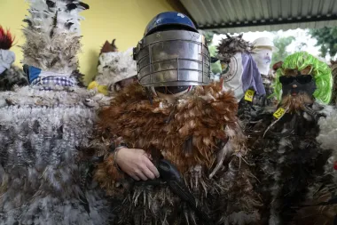 Guaykurú Ñemondé: Plumas, promesas e historia en Emboscada