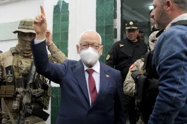 Túnez, cuatro años después del 25 de julio: ¿Renacimiento autoritario o defensa del pueblo?