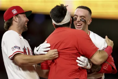 Zach Neto y una jugada de genio que cambió el destino de los Angels