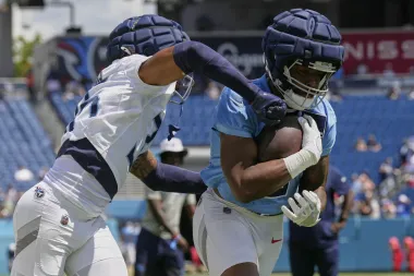Lesiones, lucha por continuidad y contratos millonarios: Bienvenidos al drama de los campos de entrenamiento en la NFL