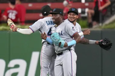 Jesús Sánchez enchufa un jonrón decisivo y los Marlins siguen volando bajo el radar
