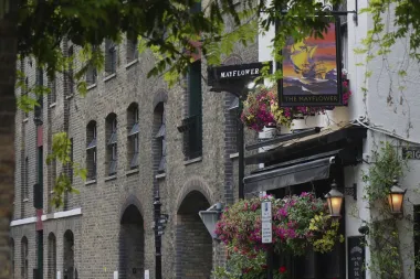 La rivalidad más pintoresca de Londres: ¿cuál es el pub más antiguo junto al Támesis?