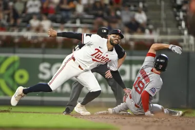 Cambio de jugadores, lesiones y retiros: Las sacudidas de mitad de temporada en la MLB