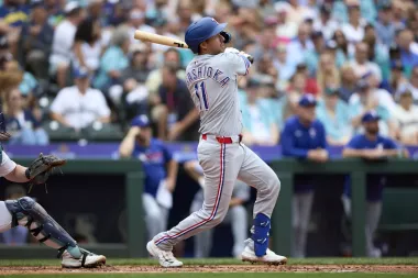 Tres duelos, tres historias: Jornada emocionante en la MLB con remontadas, récords y promesas