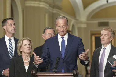 Trump, Schumer y los Juegos del Senado: La Guerra Nominal que Paraliza Washington