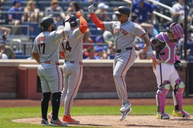 Rafael Devers despierta con poder y lidera la paliza de los Giants sobre los Mets