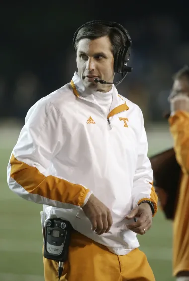 Derek Dooley, de las canchas al Capitolio: ¿puede un exentrenador de fútbol americano triunfar en la política de Georgia?