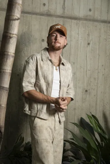 Bailey Zimmerman: Del matadero al estrellato country con autenticidad y corazón