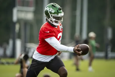 Nuevas Estrellas, Viejas Presiones: El Desafiante Comienzo de Temporada en la NFL 2025