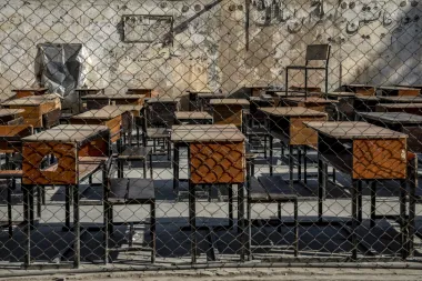 Del aula al exilio: cómo las mujeres afganas están rehaciendo su educación en la era del Talibán