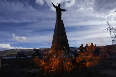 Pachamama vive: el ritual ancestral que une a Bolivia con la tierra