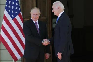 Putin y los presidentes de EE. UU.: una historia de encuentros, desconfianza y tensiones crecientes