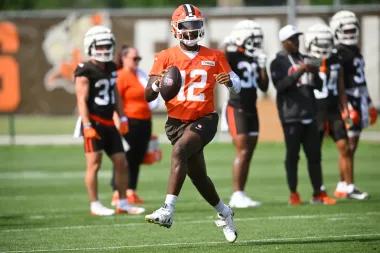 Shedeur Sanders debuta en la NFL: ¿Puede el hijo de Deion brillar por luz propia?