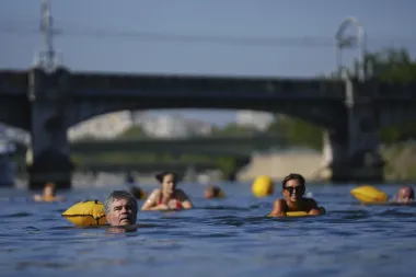 París redescubre el Sena: El regreso del baño urbano al corazón de la ciudad
