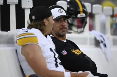 Veteranos y nuevas caras en la NFL: Aaron Rodgers, Justin Fields y el cambio de guardia