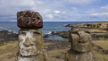 Rapa Nui en peligro: cómo el cambio climático amenaza los moáis de la Isla de Pascua