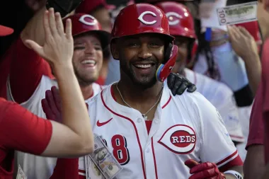 Miguel Andújar y el poder del resurgimiento: ¿Está liderando la nueva ofensiva de los Reds?