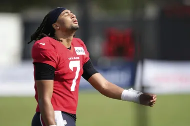 Bryce Young y C.J. Stroud: una rivalidad fraterna que define una nueva era en la NFL