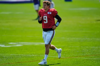 El nuevo rostro de la NFL: Las promesas que brillan en el campamento de entrenamiento