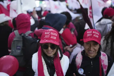Bolivia a las urnas: entre eslóganes vacíos, viejas caras y una juventud sin fe