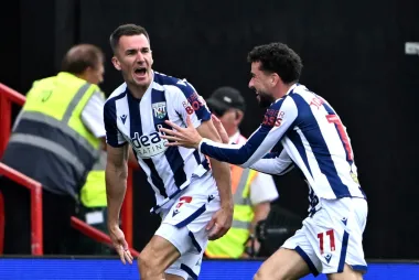 Wrexham y el reto de sobrevivir en el Championship: De Hollywood al campo de batalla