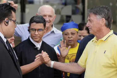 Jair Bolsonaro: entre diagnósticos médicos y juicios políticos el exmandatario desafía su destino
