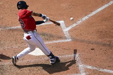 La MLB arde en agosto: Braves, Rangers y Reds protagonizan un domingo de remontadas, batazos y récords rotos