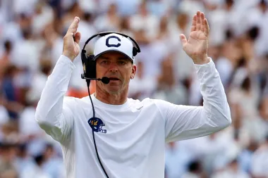 Ron Rivera regresa a casa: el renacer del programa de fútbol americano de Cal