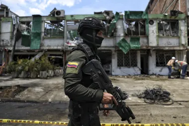 Guerra en Colombia: drones, coca y los nuevos frentes de las disidencias armadas