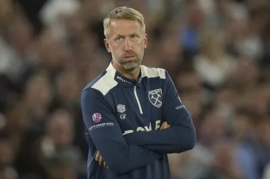 Chelsea aplasta a West Ham y pone en la cuerda floja a Graham Potter