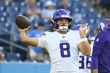 Las movidas más sorprendentes de la pretemporada NFL 2025: Cambios de mariscal, regresos inesperados y novatos en aprietos