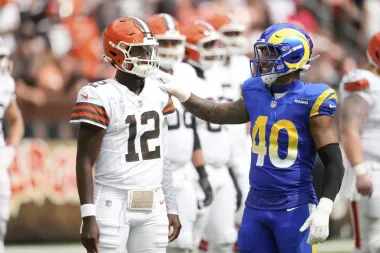 Las decisiones detrás del desarrollo de Shedeur Sanders y el incierto futuro de los novatos en la NFL