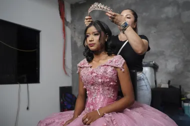 La Quinceañera que conmovió a México: el fenómeno viral de Isela Santiago