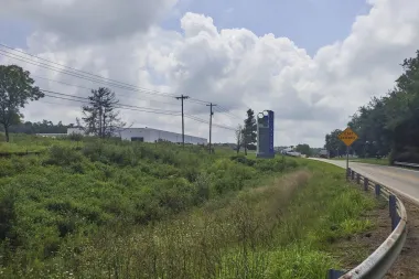 West Virginia: ¿Por qué el estado pierde inversiones millonarias por no tener terrenos listos para construir?