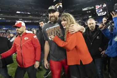 Taylor Swift y Travis Kelce: Un compromiso digno de cuento de hadas (y de Instagram)