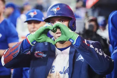 Remontadas, jonrones y emoción hasta el final: una noche memorable en la MLB