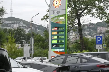 La crisis silenciosa del combustible en Rusia: drones, precios y política