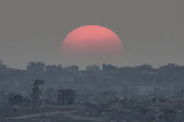 Gaza en agonía: por qué la guerra sigue arrasando a pesar del clamor por la paz