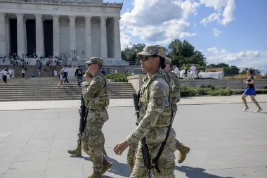 Washington bajo asedio: el pulso entre comunidad e intervención policial federal durante el verano de Trump