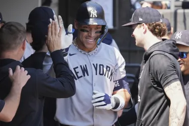 Aaron Judge entra al panteón histórico de los Yankees con su jonrón 358