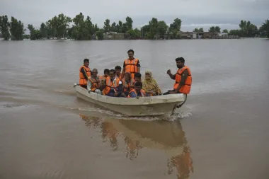 Inundaciones históricas en Punjab: drones de rescate, tensiones diplomáticas e incertidumbre climática