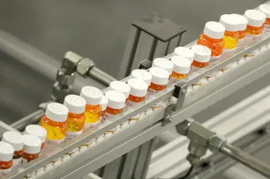 ¿Tarifas para las medicinas? El polémico plan de Trump que podría disparar los precios
