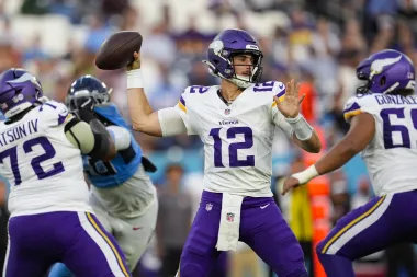 Max Brosmer: El Cerebro Silencioso que se Gana un Lugar en la NFL